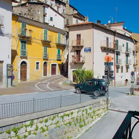 Holiday home Il Nido Delle Rondini Pettorano sul Gizio